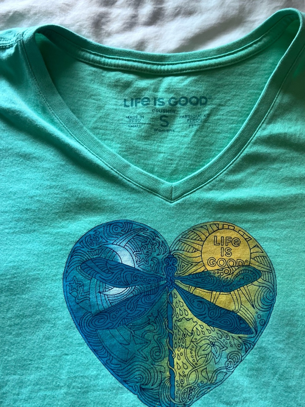 Aqua V-Neck Tee with Blue & Yellow Heart Graphic - Picture 3 of 3